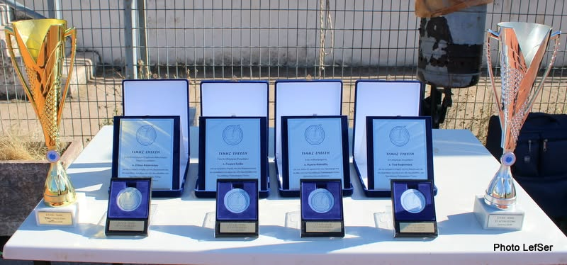 Πλακέτα στον Στέλιο Αποστόλου